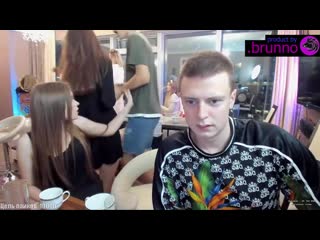 porn мелстрой целует и трогает грудь спицына вынесли испанский стыд porn