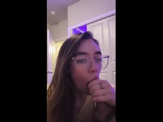 porn порно с милашкой в очках 18 girls with glasses porn симпатичная брюнетка с прозрачными очками делает минет amp porn