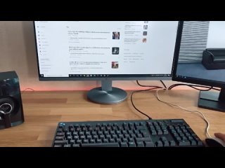 porn сестрёнка залезла под стол и случайно подставила попку брату porn