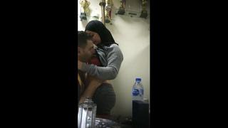porn الفيديو الكامل الفيديو الحصري لسكس ومص الزب لمحجبة مصرية مع رئيس نادي الشيخ زايد الرياضي hd porn