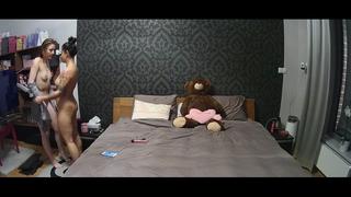 porn подруга в гостях у моей жены куколд periscope рогоносец скрытая камера перископ жена лесбиянки измена porn