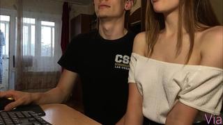 porn скучно и родителей нет дома а давай посмотрим порно сестра porn