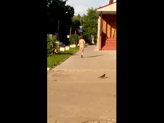 porn появилось видео как голая сыктыарка в носках стояла в позе березки porn