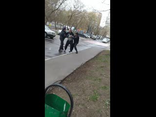 porn когда гуляешь с ребенком а тебя скручивает полиция porn