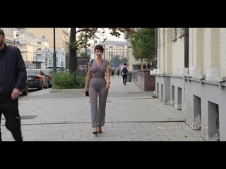 porn naughty lada гуляет по вечернему городу в прозрачном платье без нижнего белья засветила грудь 1080p porn