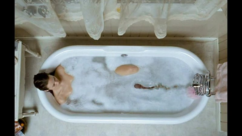 porn инопланетная личинка пытается проникнуть в девушку слизняк залез в пизду девушки porn