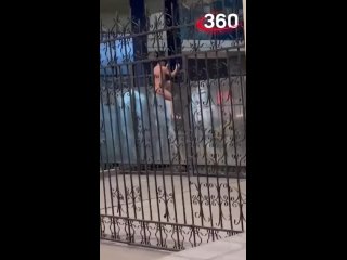 porn голый и пьяный казахский терминатор разбушевался в аэропорту porn