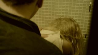porn брат случайно трахнул родную сестру в туалете клуба случайный инцест ебет пьяную сестру дала брату кончил сестре в porn