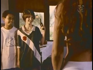 porn угрожая оружием молодые заставили девушку показать им сиськи принуждают раздеться голая дочка показала мальчикам porn