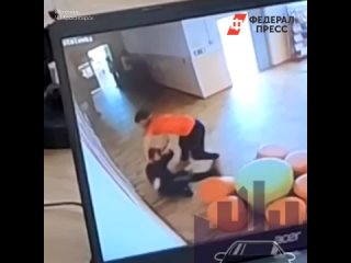 porn в красноярске учитель физкультуры избил и несколько раз швырнул на пол школьника из за замечания уборщицы porn