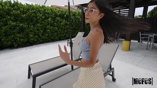 porn сбылась маленькая мечта очкарички sona bella прокатиться на члене jmac porn