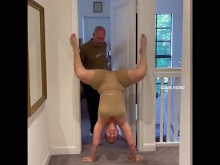 porn желаю всем мужикам что бы так девушки парней встречали porn