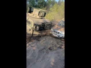 porn американский бронеавтомобиль humvee в очередной раз доказывает свою бесполезность в реальных условиях ведения porn
