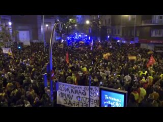 porn unas 4 000 personas se manifestaron este jueves 16 de noviembre frente a la sede del partido socialista obrero porn