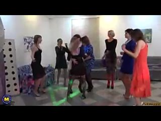 porn голодные зрелые хохлушки сняли молодого парня чтобы по трахатся porn