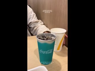porn mcdonalds выпустили стаканы которые меняют цвет при наполнении porn