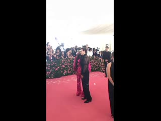 porn гарри стайлс и алессандро микеле на розовой дорожке met gala 0605 porn