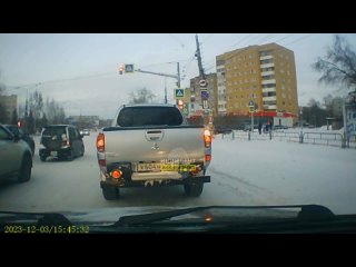 porn машины буксуют на дорогах и во дворах а пешеходы перепрыгивают через сугробы тагильчане жалуются на неубранный porn