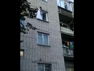 porn пьяная марина из рубцовска в свадебном платье все таки спрыгнула с третьего этажа несмотря на уговоры porn