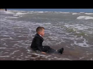 porn вот как надо встречать 1 сентября школьник в море очень смешно супер видео прикол ржака до слез ужас шок голые porn