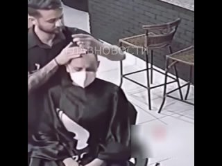 porn парикмахер довёл клиентку до слёз девушка как обычно пришла к своему постоянному матерку на стрижку но в этот раз porn