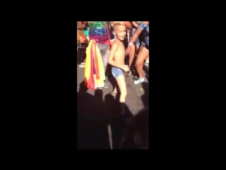 porn this is the future you chose little boy twerking at gay pride event sparks outrage porn