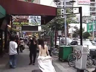 porn эксгибиционизм по японски похождения голой девушки по городу немного секса porn