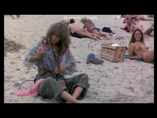 porn девушки топлес на пляже в фильме лихорадка летней ночи summer night fever 1978 зиги ротемунд porn
