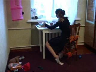 porn дочурка решила посмотреть какой у папы член porn