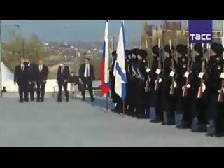 porn старая восточная традиция халиф хан не может выйти без отряда нукеров янычар и кунаков porn