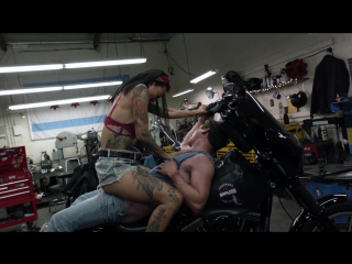 porn levy tran nude shameless s08e05 us 2017 1080p web watch online леви трэн бесстыдники porn