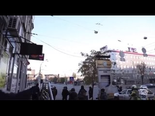 porn так было в киеве в момент сегодняшних ударов возмездия люди в панике пытались спрятаться где угодно так выглядела porn