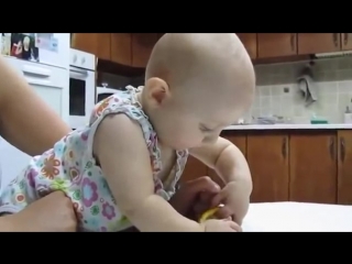 porn baby tastes lemon for the first time малыш и лимон нереальное зрелище porn