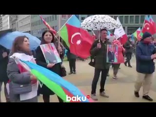 porn перед зданием европейского парламента в брюсселе бельгия проходит акция тюрок южного азербайджана под названием porn