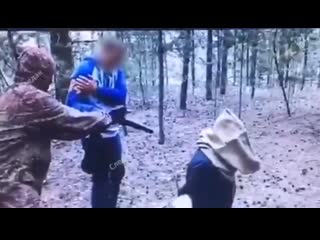 porn инсценироа молодые человека с холостым патроном porn