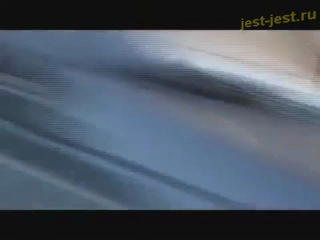 porn пьяна шмара валяется на асфальте porn
