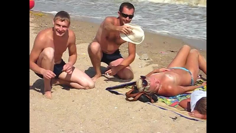 porn отыхали как то на нудистком пляже porn