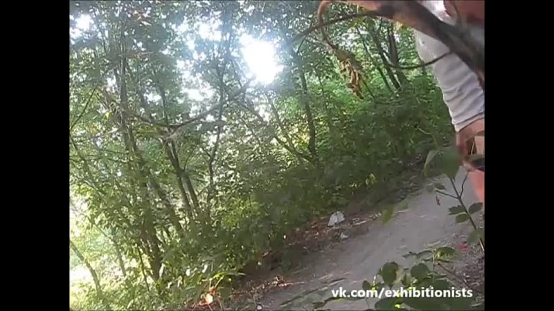 porn клевая телочка прошла мимо этого эксгибициониста в парке porn