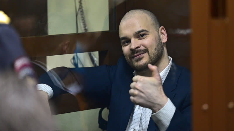 porn опубликовано видео с трупом максима марцинкевича он же тесак из морга и это ребята ужас если простыми словами porn