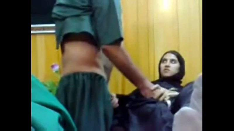 porn muslim hijab girl reluctantly takes hubs three inch paki penis porn