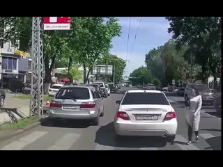 porn пацанчик и водила решили быстро скрыться с перепуга porn