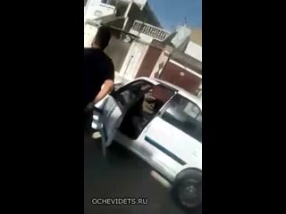 porn в городе ахваз иран слишком ревнивый муж отрезал голову молодые 18 летней жене и пошел с ней гулять по городу porn