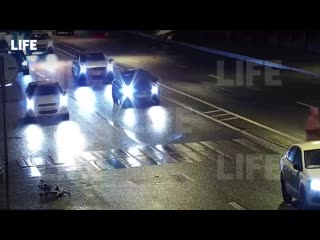 porn автомобиль сбивает маленькую сестричку девочку дочку карину с маленьким братом в коляске porn